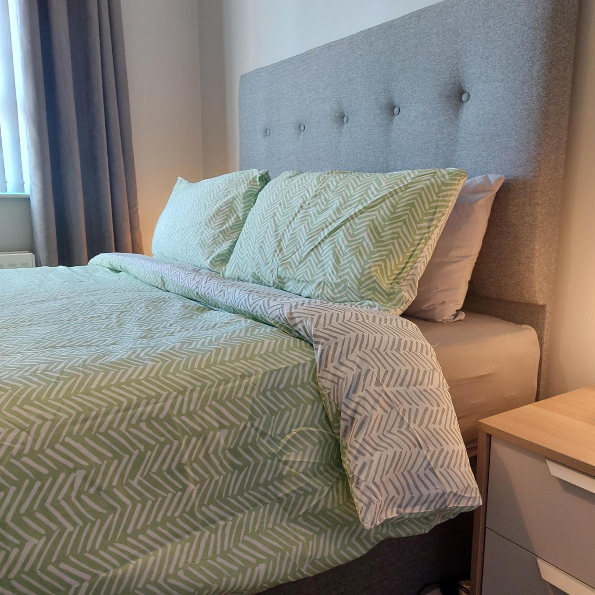 Lawnbrook Town House Hotel Белфаст Екстериор снимка