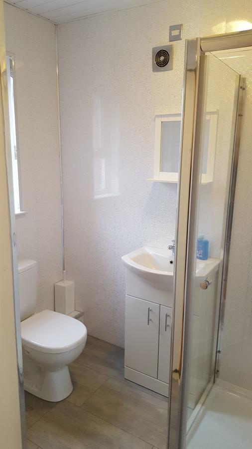 Lawnbrook Town House Hotel Белфаст Екстериор снимка
